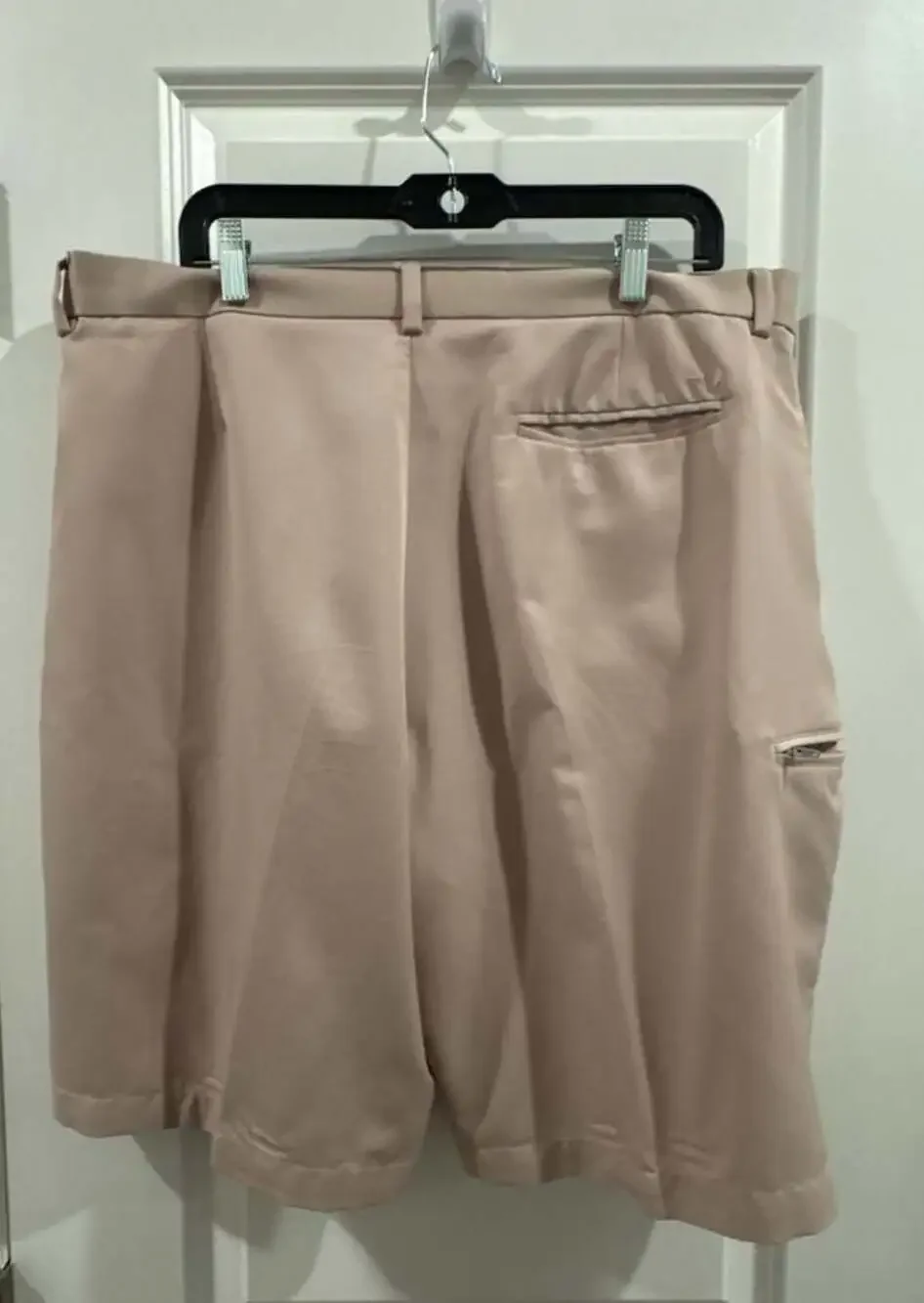 SLAM Men's Performance Golf Tech Shorts in tan
